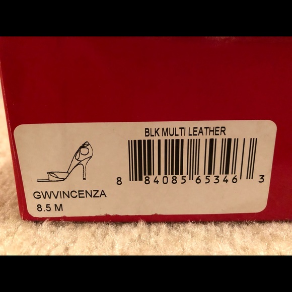 Heels - Picture 4 of 4